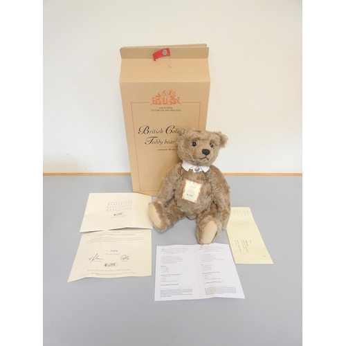 55 - Steiff. British Collector's Teddy Bear, 2004, white tag 661372, produced exclusively for UK and Irel... 