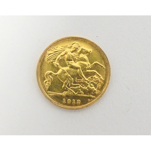 260 - United Kingdom. George V 1912 22ct gold half sovereign.