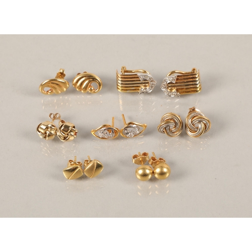 213 - Assorted mix grade gold and yellow metal earrings including 18K, some diamond and gem set, gross wei... 