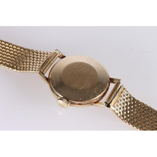 200 - Tissot yellow gold ladies dress wristwatch on 18ct gold mesh bracelet, gross 33.2g.