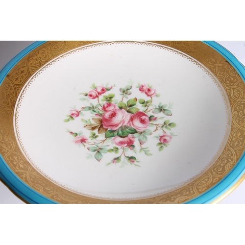 320 - Minton porcelain dessert service, late 19th century, the central fields painted with rose bouquets, ... 