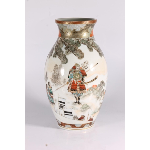 334 - Japanese porcelain baluster vase, late Meiji period, the body decorated with Samurai holding a Yari ... 