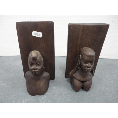 100 - Pair of papier mâché figures and a pair of African bust bookends.