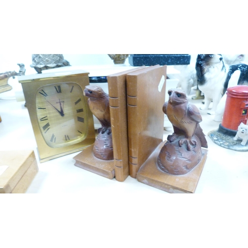 218 - Gilt and ceramic ewer, table lamp, jewellery box, oleograph, bookends, Swizza 8 mantel clock, manicu... 