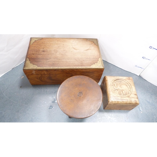 221 - Carton containing various boxes to include collector's boxes, sandalwood box, chinoiserie box, maple... 