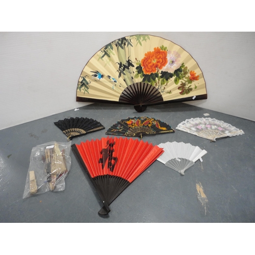 91 - Group of reproduction fans to include Oriental-style examples etc.