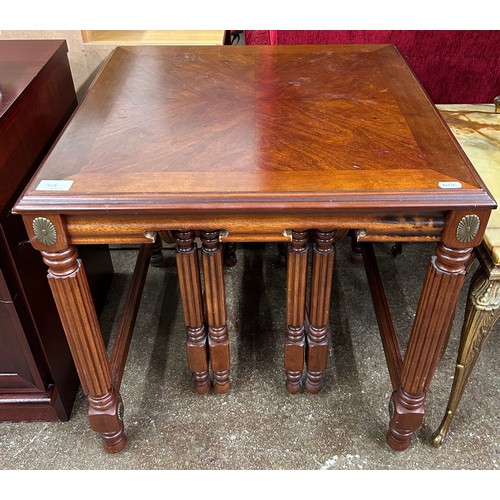 650 - Mahogany side table with two drop leaf pull-out nesting tables