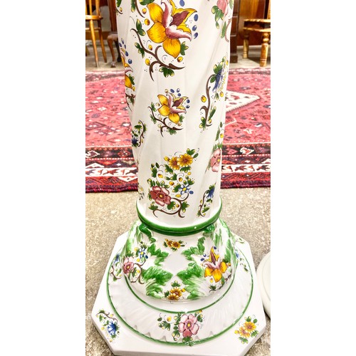 675 - Capodimonte plant pot and column stand, and another Italian plant stand