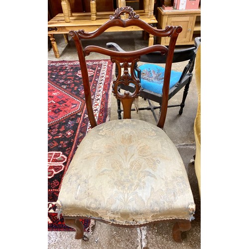 661 - Mahogany nursing chair