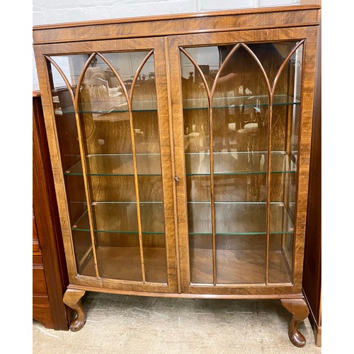 633 - Glazed front mahogany display cabinet 