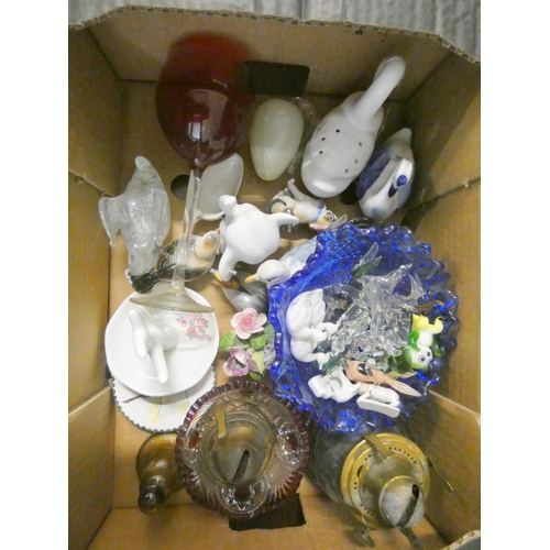 337 - Box of various glassware and figures.