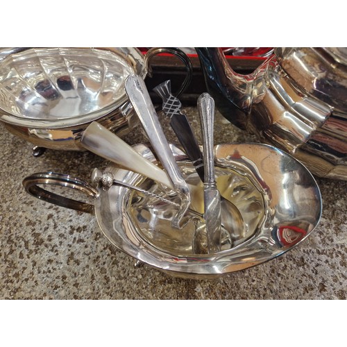 666 - Large assortment of plated ware, etc