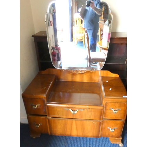 434 - Vintage 1950's dressing table with mirrored top.