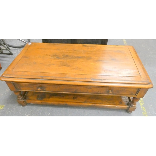 438 - Modern oak two tier coffee table. L.118cm x W.58cm x H.78cm