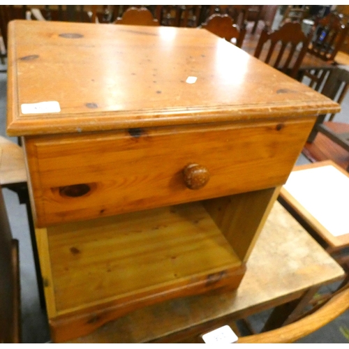 452 - Small pine bedside table with drawer.