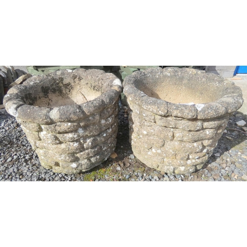 525 - Pair of concrete garden planters. Width 36cm x Height 30cm