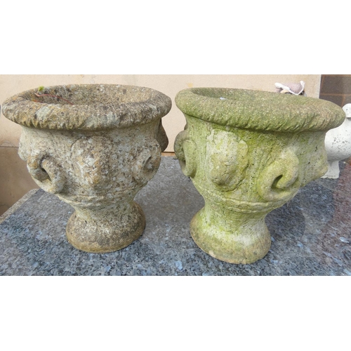 537 - Pair of small concrete garden urns. Width 26cm x Height 28cm