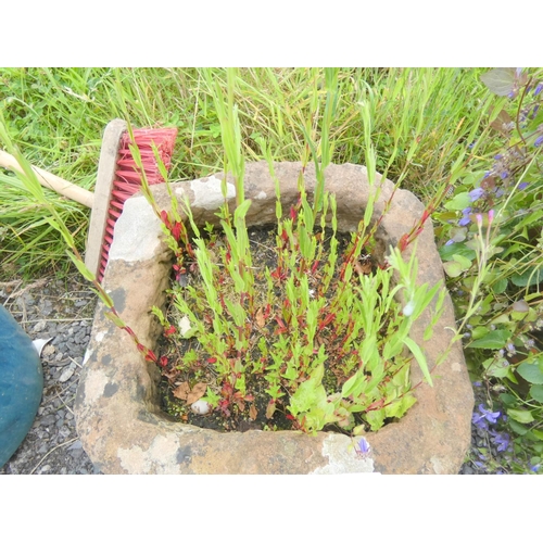 540 - Antique stone trough. Width 40cm x Height 27cm 