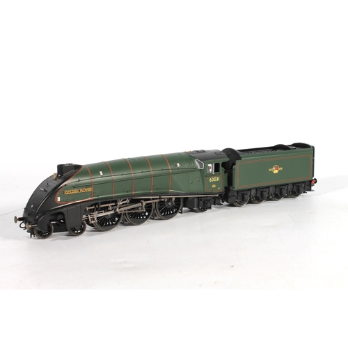 1014 - Hornby OO gauge model railways R2340 Class A4 4-6-2 Golden Plover tender locomotive 60031 BR green D... 