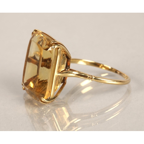 137 - Yellow metal citrine dress ring, ring size Q, 6g