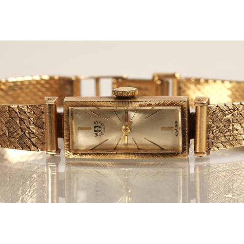 153 - 9ct gold vintage WS ladies wristwatch, 20.9g