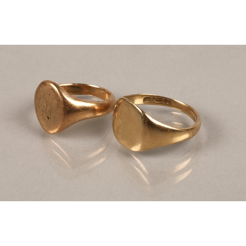 188 - Two 9ct gold signet rings sizes Q and V, gross weight 10.5g