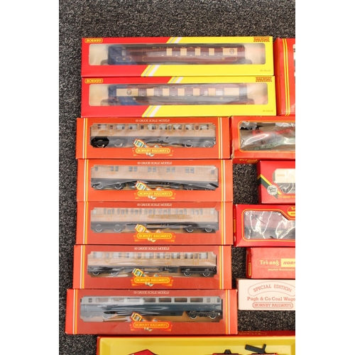 1056 - Hornby OO gauge model railways to include R739 Breakdown Crane set 75ton, R197 75ton Operating Break...