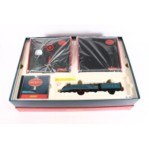 1081 - Hornby OO gauge model railways R1041 Live Steam Mallard set boxed.