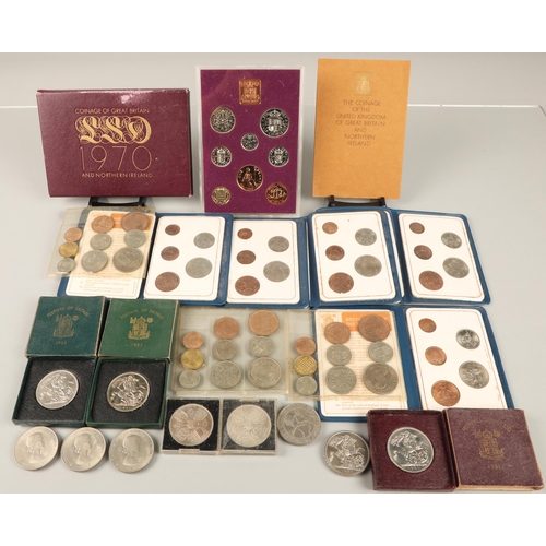 104 - Assorted British coins and commemorative medals including five sets of 'Britain's First Decimal Coin... 