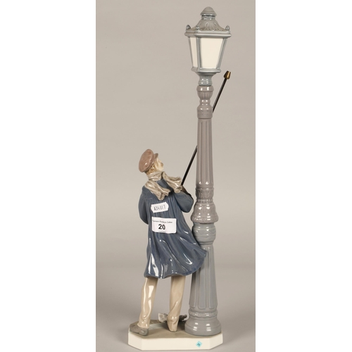 20 - Lladro figure, man standing by lamppost