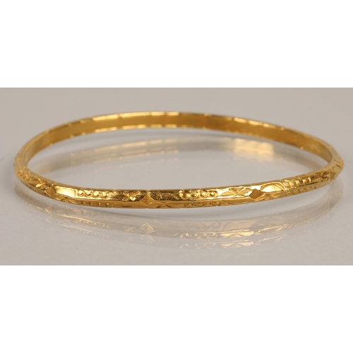 50 - High karat yellow gold bangle, 19.5g