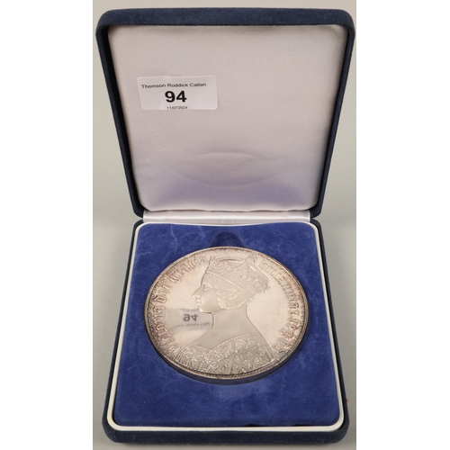 94 - Queen Victoria gothic silver crown medal in fitted case, 390g