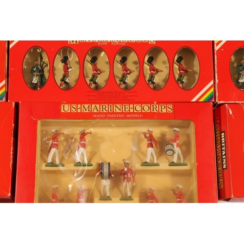 1137 - Britains Hand Painted Models to include 7035 US Marine Corps Set with Drum Major, 7301 US Marine Cor... 