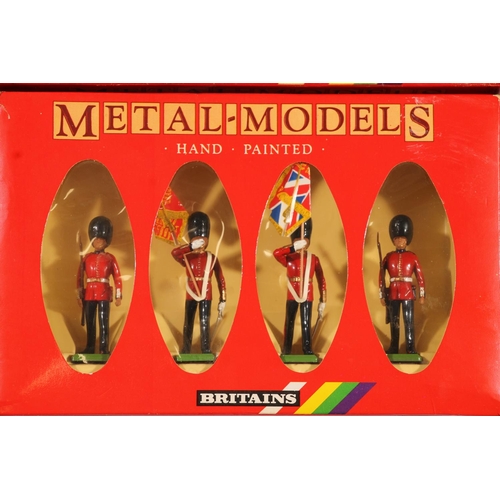 1137 - Britains Hand Painted Models to include 7035 US Marine Corps Set with Drum Major, 7301 US Marine Cor... 