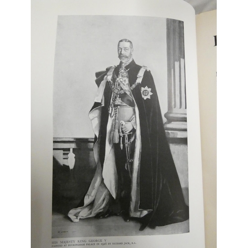 95 - CLIFFORD SMITH H. & HUSSEY C.  Buckingham Palace, Its Furniture, Decoration & Hist... 