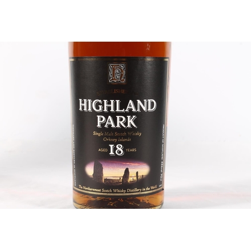 1229 - HIGHLAND PARK 18 year old single malt Scotch whisky, old style bottling with black label and vignett... 