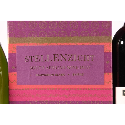 1245 - STELLENZICHT Sauvignon Blanc 2002 and Shiraz 2000 South African wine duo boxed, 75cl 13% abv. and 14... 