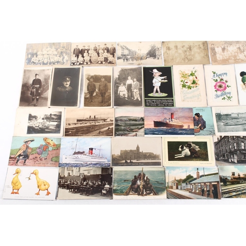 1266 - Large collection of over 600 postcards to include much Welsh and English topographical interest, nov... 