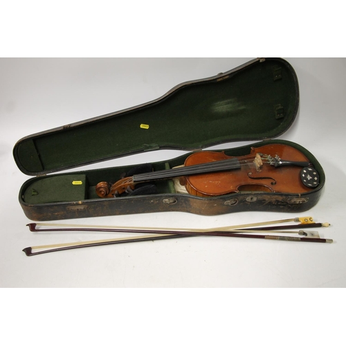 302 - French violin, c1910, with two piece back, interior label Lutherie Artistique Jean Baptiste Colin an... 