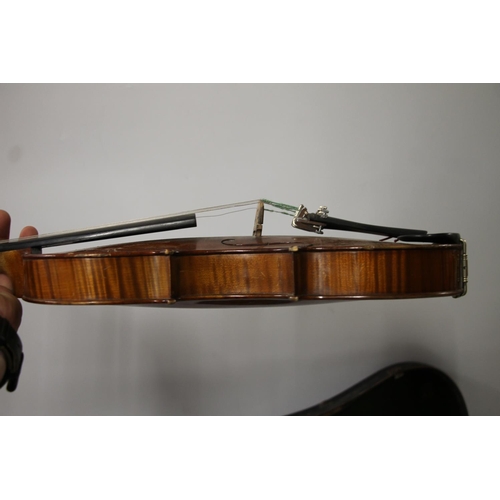 302 - French violin, c1910, with two piece back, interior label Lutherie Artistique Jean Baptiste Colin an... 