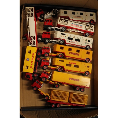 1178 - Over 60 unboxed diecast circus themed vehicles models to include Pinder, Billy Smart and Amar, the m... 