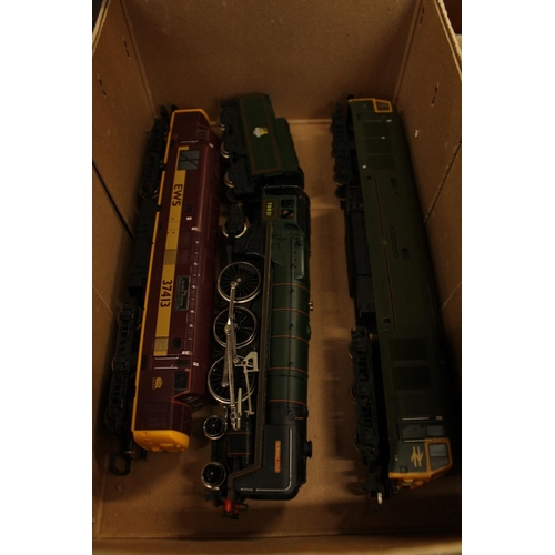 1187 - OO gauge model railways to include Hornby 4-6-2 Morning Star tender locomotive 70021 BR green, Lima ... 