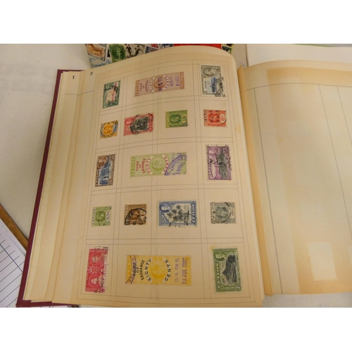 50 - Various world stamp albums to include Falkland's, New Zealand etc.