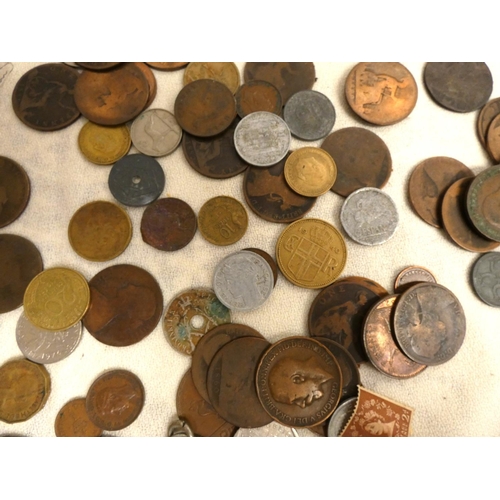 59 - Collection of vintage world and copper coinage.