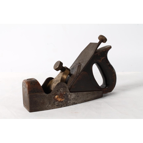 1249 - Scottish wood working smoothing plane by Norris of London, 24cm long.