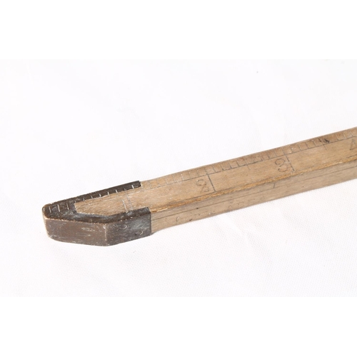 1254 - Dring & Fage Ltd of London, a Customs & Excise boxwood diagonal dip rod for gauging casks, 1... 