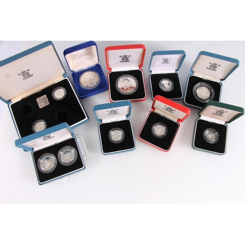 1347 - The Royal Mint UNITED KINGDOM Queen Elizabeth II (1952-2022) silver proof coins to include one pound... 