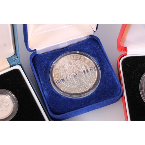 1347 - The Royal Mint UNITED KINGDOM Queen Elizabeth II (1952-2022) silver proof coins to include one pound... 