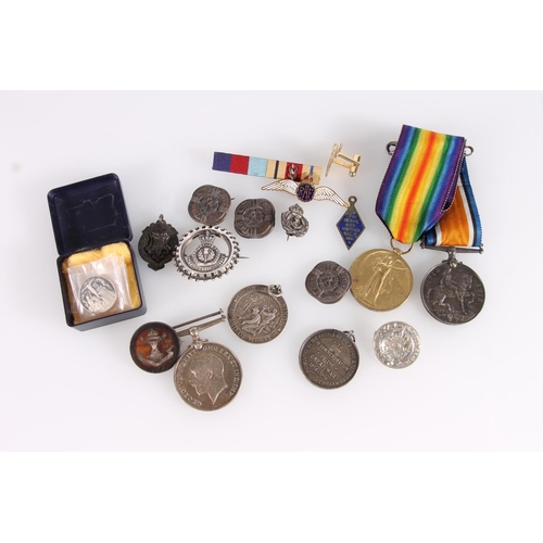 1419 - Medal of 132259 Private J Sym of the Machine Gun Corps to include WWI war medal and Victory medal [1... 