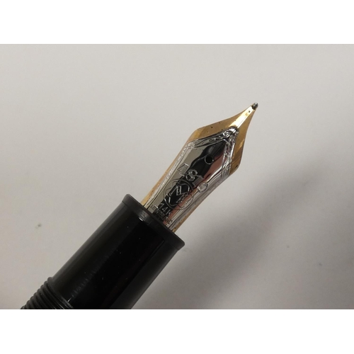 39 - Mont Blanc fountain pen, 14ct gold nib, in presentation case.